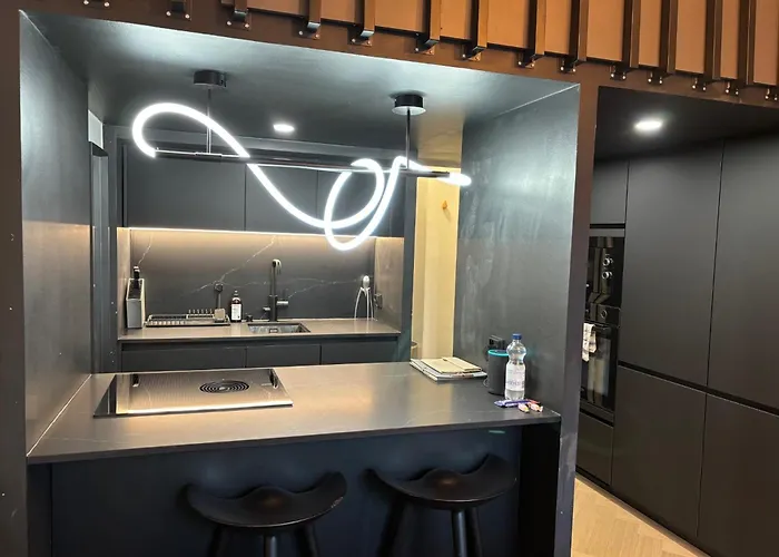 شقة Nordic Design District Area - Compact Center - New Renovated